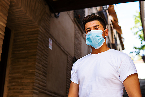 포토 JPG 해외이미지 직업 라이프스타일 남자 문화 얼굴 셔츠 비즈니스 건축양식 수염 거리 주택 갈색머리 가면 한명 미소 안전 사람 풍경 빛 노란색 유행 바위 도시 비즈니스맨 자신감 역사 스페인 재산 호흡기관 바이러스 종업원 소셜 스페인어 옛날 프리랜서 스타일 해외포토 1 헤어스타일 건축 감정 유럽 컬러 상의 표정 건물 생활 신체부위 금융 돌_바위 직장인 장기_의학 파일형식 이미지허브