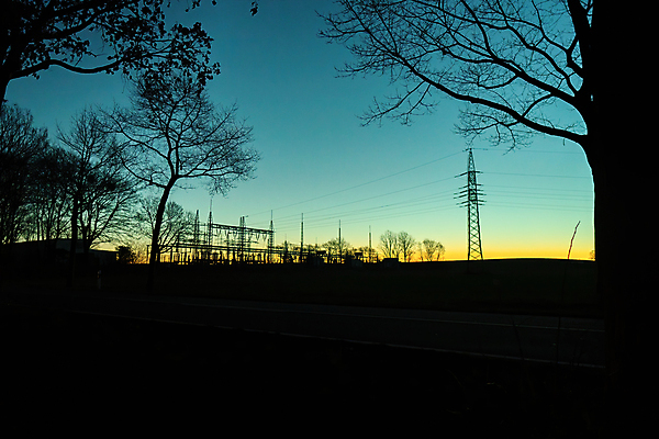 포토 JPG 해외이미지 실루엣 산업 프레임 서기 사람없음 가로 일출 탑 힘 황혼 일몰 새벽 발전기 에너지 네트워크 엔지니어 역 연결 위험 큼 순환 전염 먼지 철사 볼트 봉 감독관 자원 분배 블루스 전압 줄서기 지능 철강 공급 수평선 해외포토 자연요소 건축물 컨셉 교통시설 모션 촬영기법 노을 발전소 공구 기술자 질병 크기 감염 파일형식 이미지허브