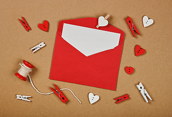 포토 JPG 해외이미지 모양 템플릿 디자인 종이 백그라운드 컨셉 휴가 봉투 발렌타인데이 선물 사랑 사람없음 장식 빨간색 갈색 쪽지 축제 흰색 하트 축하 인사 신용카드 메시지 닫기 정상 준비 팩 빨래집게 수공예 내추럴 칭찬 핸드메이드 카피스페이스 해외포토 감정 컬러 모션 데이이벤트 집게 금융 화장품 공백 예절 공예 파일형식 이미지허브