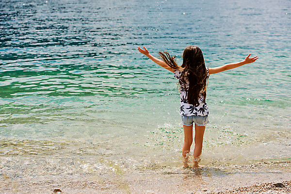 포토 JPG 해외이미지 나무 백인 계절 공원 행복 호수 어린이 자연 갈색머리 한명 사람 야외 뒷모습 초록색 물 컬러풀 아기 오스트리아 숲 팔 스타일 해외포토 자연요소 서양인 식물 1 헤어스타일 공공시설 감정 유럽 뷰포인트 컬러 신체부위 생태계 파일형식 이미지허브
