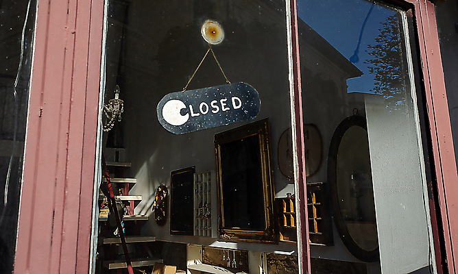 포토 JPG 해외이미지 손 디자인 배너 외관 백그라운드 일러스트 비즈니스 텍스트 통신 창문 유리 매달리기 사람 사람없음 빨간색 문 상점 식당 정보 수확 골동품 판넬 메시지 보호 심볼 서비스 사인 복고 신호 반죽 공지사항 소매 파산 그만 전염병 중소기업 해외포토 컬러 컨셉 농업 회사 모션 재질 신체부위 금융 질병 파일형식 이미지허브