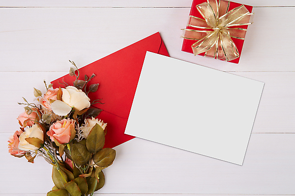 포토 JPG 해외이미지 종이 꽃다발 편지봉투 프레임 선물 사람없음 선물상자 편지지 목업 해외포토 꽃 봉투 상자 편지 파일형식 이미지허브