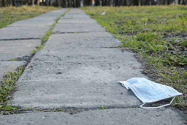 포토 JPG 해외이미지 공원 산업 도로 길 지구 얼굴 건강 가면 안전 사람없음 글로벌 손상 도시 던지기 보행로 바이러스 질병 쓰레기 폐기물 위험 오솔길 위협 예방 문제 반대 낭비 거짓말 방법 옛날 위생관리 인플루엔자 전염병 중고 해외포토 공공시설 컨셉 의학 교통시설 모션 관리 신체부위 파일형식 이미지허브