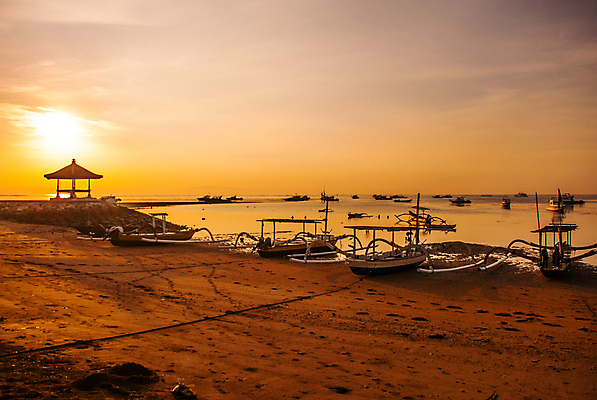 포토 JPG 해외이미지 식물 아시아 문화 음식 바다 섬 여행 백그라운드 자연 낚시 휴가 새로움 동양인 풍경 사람없음 야외 물 농작물 평화 마을 일출 환경 계곡 일몰 시골 보트 낟알 어부 발리 인도네시아 장면 낚시꾼 논밭 해외포토 자연요소 직업 나라 컨셉 밭 농업 배_교통 레저 논 인종 노을 생태계 파일형식 이미지허브