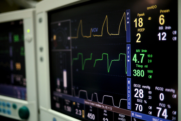 포토 JPG 해외이미지 병원 사람없음 흐름 의사 하트 긴급 수술 외과 해외포토 모양 컨셉 의학 치료 의료진 파일형식 이미지허브
