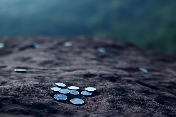 포토 JPG 해외이미지 백그라운드 컨셉 돈 인터넷 비즈니스 사람없음 금융 경제 금속 디지털 동전 어둠 저축 게 바위 시장 황금 암호 은색 심볼 무역 질감 투자 상업 페니 화강암 해외포토 산업 컬러 재질 갑각류 암석 돌_바위 재산 파일형식 이미지허브