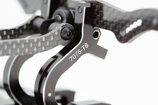 포토 JPG 해외이미지 모델 스포츠 자동차 취미 사람없음 장난감 금속 경쟁 미니어처 장비 흰색 바퀴 작음 통제 라디오 눈금 충격 멀리 기어 국회 조립 고립 알루미늄 제어 해외포토 육상교통 컬러 컨셉 재질 전자제품 모형 크기 파일형식 이미지허브