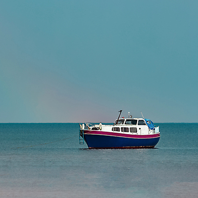 포토 JPG 해외이미지 주간 바다 항해 사람없음 야외 작음 크루즈 해외포토 자연요소 배_교통 크기 파일형식 이미지허브