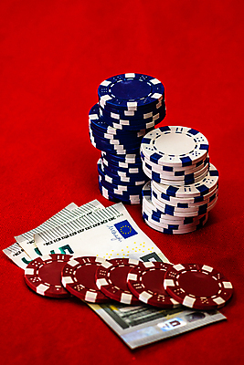 포토 JPG 해외이미지 돈 사람없음 포커칩 도박 오브젝트 카지노 포커 해외포토 게임 트럼프 재산 파일형식 이미지허브