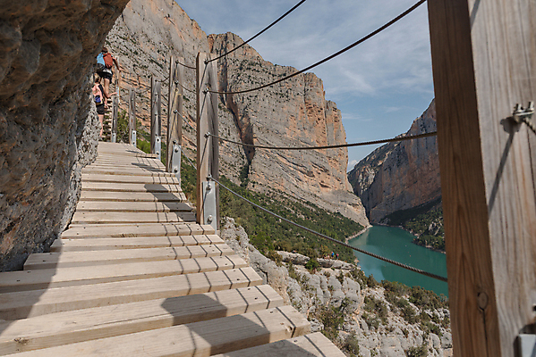 포토 JPG 해외이미지 디자인 공원 유럽 여행 백그라운드 자연 하늘 휴가 산 사람없음 야외 초록색 물 파란색 뷰티 환경 하이킹 스페인 숲 내추럴 석회암 절정 산맥 해외포토 자연요소 공공시설 나라 컬러 레저 암석 생태계 파일형식 이미지허브