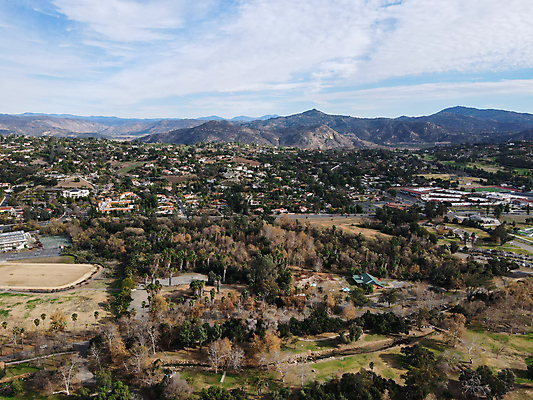 포토 JPG 해외이미지 도로 가족 자연 지붕 부동산 산 거리 주택 풍경 잔디 사람없음 야외 초록색 도시풍경 계곡 미국 재산 땅 빌라 캘리포니아 콘도 지역 커뮤니티 이웃 대출 개발 교외 똑같은 조감도 진짜 비용 해외포토 식물 길 컬러 북아메리카 관계 교통시설 숙소 건물 금융 경제 도시 생태계 파일형식 이미지허브