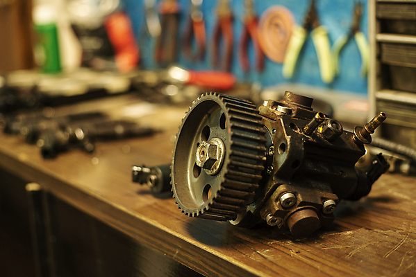 포토 JPG 해외이미지 산업 백그라운드 부분 교통시설 자동차 새로움 건강 사람없음 환경 금속 힘 기계 장비 에너지 벨트 흰색 수리 휘발유 버너 묘사 서비스 연료 제트기 시스템 주사약 엔진 정비공 펌프 모터 고립 노즐 디젤 압력 자동 철강 회복 해외포토 잡화 육상교통 컬러 교통 컨셉 재질 비행기 약 기술자 석유 시설 파일형식 이미지허브