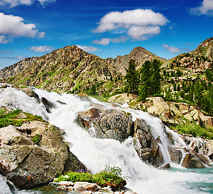 포토 JPG 해외이미지 나무 구름 호수 자연 하늘 산 풍경 사람없음 물 여름 파란색 빛 강 햇빛 환경 맑음 폭포 소나무 개울 급류 숲 돌산 산악지대 시베리아 절정 해외포토 자연요소 식물 계절 컬러 날씨 태양 생태계 파일형식 이미지허브