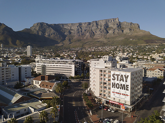 포토 JPG 해외이미지 주간 도로 아프리카 거리 안테나 사람없음 건물 도시 버리기 남아프리카 드론 케이프타운 코로나바이러스 해외포토 자연요소 건축물 나라 길 통신 교통시설 모션 바이러스 남아프리카공화국 파일형식 이미지허브