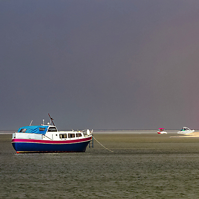 포토 JPG 해외이미지 주간 바다 항해 사람없음 야외 작음 크루즈 해외포토 자연요소 배_교통 크기 파일형식 이미지허브