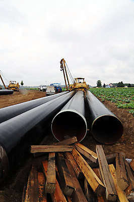 포토 JPG 해외이미지 사람없음 글로벌 에너지 화물 휘발유 석유 연료 튜브 자원 파이프라인 해외포토 운송업 파이프_관 파일형식 이미지허브