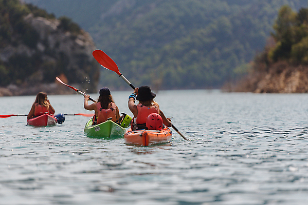 포토 JPG 해외이미지 디자인 공원 유럽 여행 백그라운드 자연 하늘 휴가 산 사람없음 야외 초록색 물 파란색 뷰티 환경 하이킹 스페인 숲 내추럴 석회암 절정 산맥 해외포토 자연요소 공공시설 나라 컬러 레저 암석 생태계 파일형식 이미지허브
