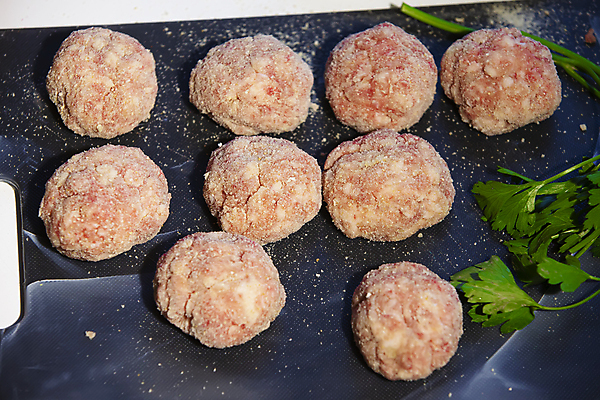 포토 JPG 해외이미지 음식 백그라운드 다이어트 재료 육류 돼지고기 스테이크 요리 사람없음 목재 빨간색 검은색 식사 저녁식사 기댐 소고기 햄버거 시골 신선 원형 양념 그릴 미트볼 먹기 향신료 속도 준비 유기농 날것 점심식사 다진 딜 땅바닥 생식 개조 해외포토 도형 나무 웰빙 컬러 식재료 모션 주방용품 바닥 패스트푸드 서양음식 건강 향미료 파일형식 이미지허브