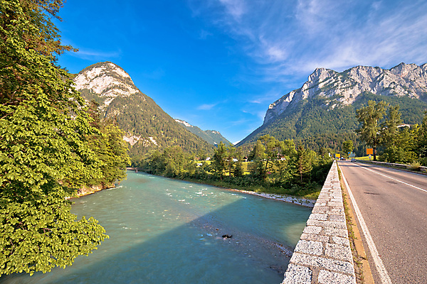 포토 JPG 해외이미지 유럽 도로 여행 자연 하늘 산 독일 안테나 파노라마 국립공원 풍경 사람없음 건물 초록색 파란색 강 여행객 마을 계곡 오스트리아 언덕 알프스 타운 옛날 절정 바이에른 바이에른사람 해외포토 건축물 공원 나라 길 컬러 통신 교통시설 촬영기법 사람 도시 생태계 파일형식 이미지허브