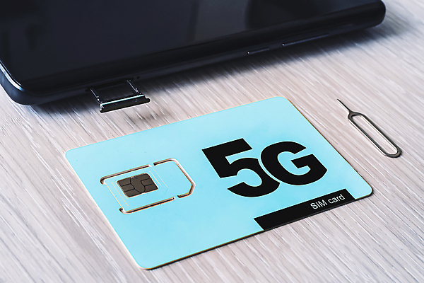 포토 JPG 해외이미지 손 지도 통신 손가락 모바일 무선통신 세포 사람없음 스마트폰 세트 자료 장비 정보 잡기 오픈 속임수 메시지 플랫 연결 플라스틱 전화기 가득함 심볼 오브젝트 서비스 사인 싱글 전자 부름 해외포토 모션 재질 신체부위 핸드폰 스마트기기 파일형식 이미지허브