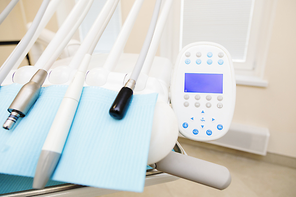 포토 JPG 해외이미지 의자 건강 치과 병원 사람없음 내부 치료 빛 약 장비 흰색 도구 공구 치아 치과의사 위생관리 치아교정 치통 해외포토 컬러 가구 의학 관리 의사 소화기관 질병 교정 파일형식 이미지허브