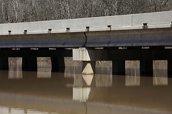 포토 JPG 해외이미지 나무 디자인 산업 도로 선 곡선 건축양식 교통시설 자연 거리 사람없음 야외 가로 운전 시골 기둥 고가도로 고속도로 황무지 습지 숲 연결 방향 일반 건너기 루트 방법 삼림지대 콘크리트 통근 해외포토 식물 건축 길 교통 모션 시설 생태계 출근 파일형식 이미지허브