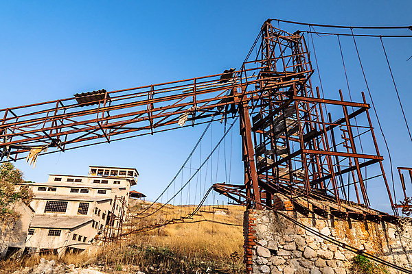 포토 JPG 해외이미지 공원 유럽 산업 문화 여행 하늘 노동자 산 사람없음 야외 건물 초록색 금속 기계 이탈리아 에너지 업무 역사 터널 재산 오븐 미술관 지중해 버리기 발굴 심볼 소금 타운 무거움 광부 옛날 추출 해외포토 직업 건축물 공공시설 나라 길 바다 컬러 모션 재질 금융 가전제품 도시 작업 무게 파일형식 이미지허브
