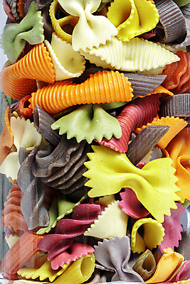 포토 JPG 해외이미지 모양 전통 음식 패턴 다이어트 재료 탁자 넥타이 건조 파스타 건강 요리 사람없음 컬러풀 노란색 식사 저녁식사 이탈리아 활발 면 사발 플랫 정상 밀 먹기 국수 활 유기농 날것 보케 머리위 생식 채식주의자 탄수화물 파르팔레 핸드메이드 해외포토 웰빙 잡화 유럽 컬러 가구 컨셉 무늬 모션 곡류 서양음식 면류 사기그릇 채식 파스타면 파일형식 이미지허브