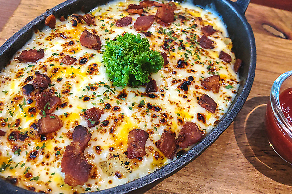 포토 JPG 해외이미지 접시 음식 다이어트 탁자 디저트 옥수수 요리 사람없음 목재 케이크 계란 식사 이탈리아 시골 아기 달콤 아침식사 낟알 시리얼 굽기 먹기 수수 캐서롤 핸드메이드 해외포토 나무 식기 유럽 가구 재료 모션 곡류 건강 사람 알 용기_그릇 맛 구이 파일형식 이미지허브