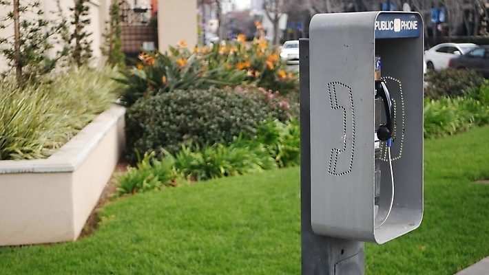 포토 JPG 해외이미지 컨셉 통신 거리 세포 사람없음 야외 옆모습 상자 금속 동전 미국 기계 외침 긴급 도시 신용카드 역 연결 전화기 심볼 서비스 캘리포니아 아날로그 부름 부스 소통 구식 구역 그런지 해외포토 뷰포인트 돈 북아메리카 교통시설 모션 재질 금융 소리 파일형식 이미지허브