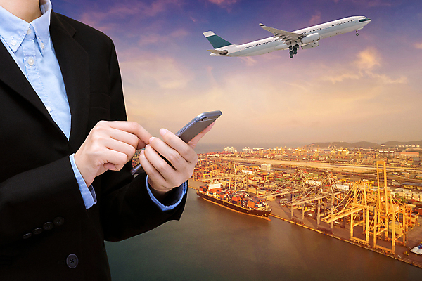 포토 JPG 해외이미지 산업 도로 인터넷 비즈니스 교통시설 자동차 하늘 비행기 사람없음 글로벌 항구 트럭 화물 고속도로 몸무게 컨테이너 기중기 무역 상업 수납 짐차 포트 물류 전자상거래 대패 로딩 수입 터미널 해외포토 길 육상교통 교통 항공교통 대중교통 운송업 중장비 시설 파일형식 이미지허브