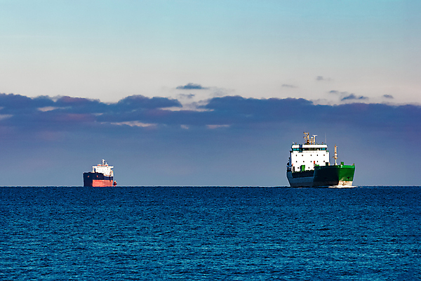 포토 JPG 해외이미지 산업 바다 사람없음 화물 컨테이너 화물선 상업 멀리 물류 수입 수출업 해외포토 배_교통 운송업 파일형식 이미지허브