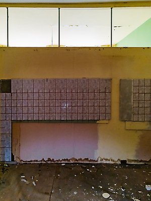 포토 JPG 해외이미지 전통 유럽 벽 여행 건축양식 창문 주택 실내 사람없음 내부 건물 목재 문 어둠 탐험 수확 도시 역사 버리기 폐허 타운 폴란드 공동주택 그런지 썩음 옛날 해외포토 나무 건축물 건축 나라 농업 재료 모션 파일형식 이미지허브