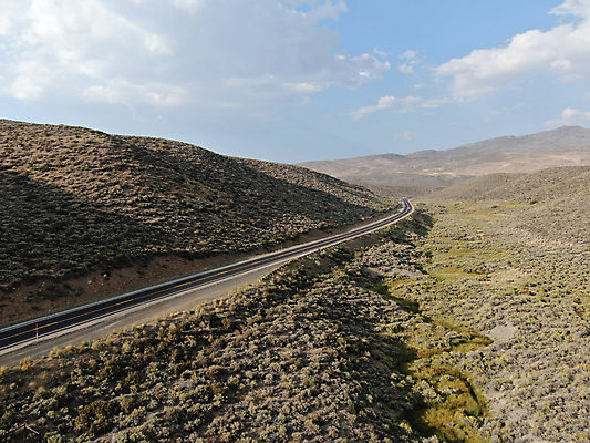 포토 JPG 해외이미지 구름 도로 선 여행 교통시설 자동차 자연 하늘 휴가 건조 풍경 사람없음 야외 초록색 뷰티 농경지 계곡 미국 일몰 활발 뜨거움 황무지 보호 아스팔트 시력 캘리포니아 멀리 루트 전국 조감도 해외포토 자연요소 길 육상교통 컬러 교통 컨셉 북아메리카 농장 노을 시설 생태계 파일형식 이미지허브