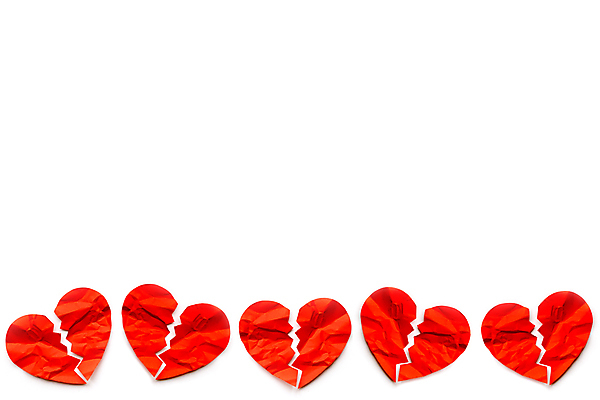 포토 JPG 해외이미지 모양 디자인 배너 커플 여자 감정 종이 백그라운드 컨셉 관계 휴가 발렌타인데이 건강 사랑 사람없음 빨간색 우주 손상 고통 슬픔 분노 흰색 하트 균열 충돌 자르기 심볼 사인 열정 찢어짐 붕괴 고립 깨짐 돌봄 우울증 이혼 적자 해외포토 컬러 모션 데이이벤트 사람 질병 파일형식 이미지허브