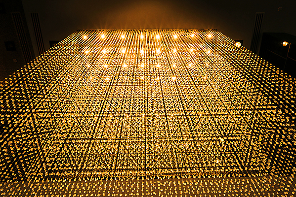 포토 JPG 해외이미지 디자인 안경 가구 백그라운드 패턴 전구 건축양식 호텔 추상 조명 이스탄불 매달리기 미술 사람없음 내부 장식 빛 유행 힘 궁전 에너지 흰색 램프 화려 고급 닫기 크리스탈 극장 질감 모스크 샹들리에 층 빛망울 광 해외포토 잡화 건축 컬러 생활용품 컨셉 고건축 무늬 모션 숙소 문화예술 이슬람교 광석 파일형식 튀르키예 이미지허브