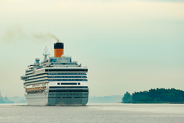 포토 JPG 해외이미지 주간 나무 바다 항해 사람없음 야외 큼 유람선 크루즈 해외포토 자연요소 식물 배_교통 크기 파일형식 이미지허브