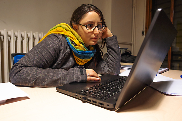 포토 JPG 해외이미지 백인 여자 비즈니스 사업가 스트레스 직장 실내 피곤 한명 동양인 성인 컴퓨터 고통 업무 비즈니스우먼 경영자 두통 우울증 편두통 성인여자한명만 해외포토 서양인 직업 1 감정 컨셉 회사 사람 인종 내부 전자제품 작업 직장인 질병 리더 여자한명만 성인여자만 파일형식 이미지허브