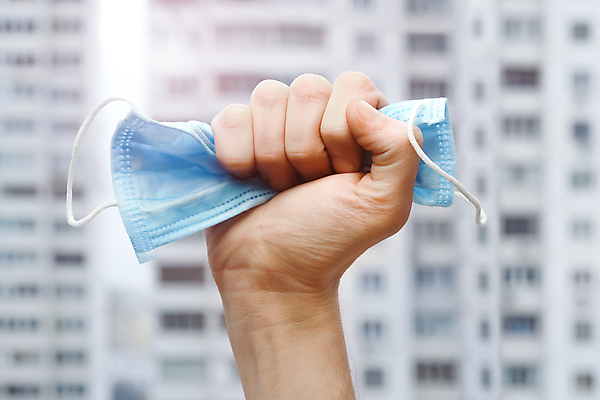 포토 JPG 해외이미지 손 컨셉 새로움 기념 건강 가면 사람없음 주먹 자유 잡기 도시 변화 바이러스 끝 보호 질병 심볼 긍정 종료 넘어짐 위기 치유 필승 해외포토 의학 모션 신체부위 우승 파일형식 이미지허브