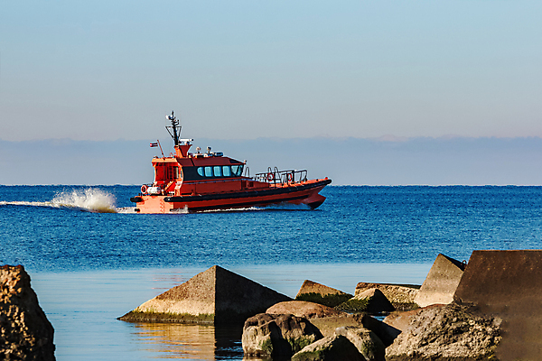 포토 JPG 해외이미지 주간 바다 항해 사람없음 야외 보트 방파제 함선 발트해 해외포토 자연요소 공공시설 배_교통 북유럽 파일형식 이미지허브