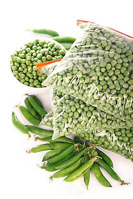 포토 JPG 해외이미지 접시 채소 사람없음 초록색 쌓기 흰배경 담기 완두콩 콩깍지 꼬투리 해외포토 식기 컬러 백그라운드 모션 콩 흰색 파일형식 이미지허브