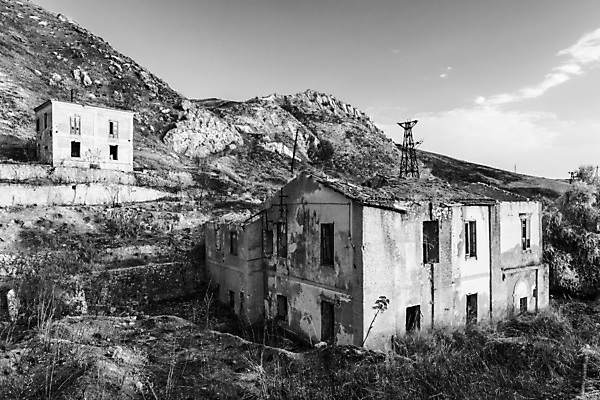 포토 JPG 해외이미지 공원 유럽 산업 문화 여행 하늘 노동자 산 사람없음 야외 건물 초록색 금속 기계 이탈리아 에너지 업무 역사 터널 재산 오븐 미술관 지중해 버리기 발굴 심볼 소금 타운 무거움 광부 옛날 추출 해외포토 직업 건축물 공공시설 나라 길 바다 컬러 모션 재질 금융 가전제품 도시 작업 무게 파일형식 이미지허브