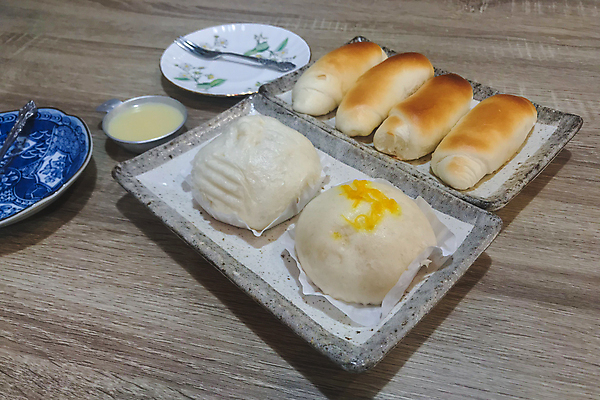 포토 JPG 해외이미지 접시 아시아 문화 음식 디저트 건강 육류 돼지고기 요리 동양인 사람없음 식당 식사 저녁식사 중국 신선 닫기 달콤 맛 아침식사 먹기 지역 솜털 폭식 번 핸드메이드 해외포토 식기 나라 빵 컨셉 식재료 모션 인종 상점 파일형식 이미지허브