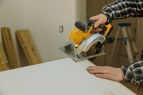 포토 JPG 해외이미지 직업 손 산업 노동자 주택 건설업 안전 사람없음 목재 힘 기계 장비 공구 업무 작업 원형 작업실 수리 널 자르기 목수 목공예 조립 목판 수목 업그레이드 재주꾼 조작 톱질 해외포토 도형 나무 재료 모션 건물 신체부위 도구 공예 파일형식 이미지허브