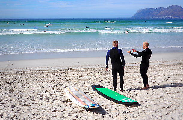 포토 JPG 해외이미지 모래 파도 바다 여행 아프리카 자연 휴가 주택 파노라마 사람없음 야외 목재 가로 물 파란색 관광지 친구 맑음 만 서핑 큼 오두막 망토 타운 서퍼 남쪽 남아프리카 케이프타운 해외포토 자연요소 나무 나라 컬러 재료 관계 날씨 운동선수 촬영기법 건물 수상스포츠 도시 크기 방향 생태계 남아프리카공화국 파일형식 이미지허브