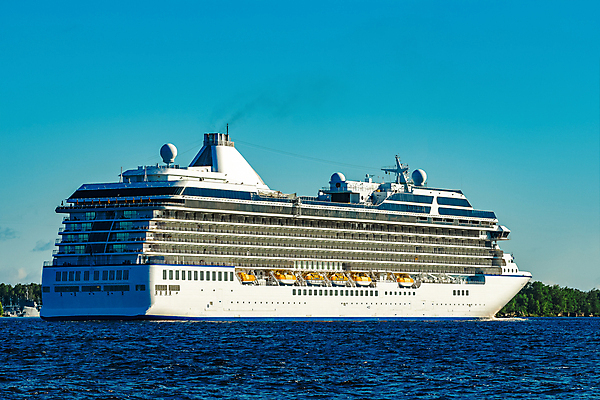 포토 JPG 해외이미지 주간 바다 항해 사람없음 야외 큼 유람선 크루즈 해외포토 자연요소 배_교통 크기 파일형식 이미지허브