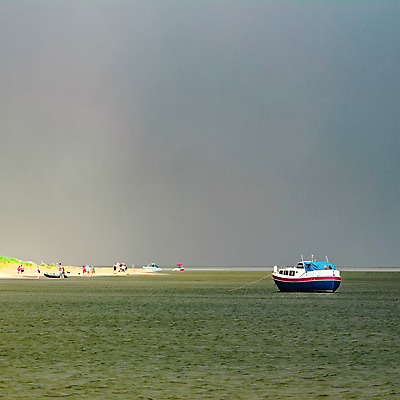 포토 JPG 해외이미지 주간 바다 항해 사람 여러명 야외 작음 크루즈 해외포토 자연요소 다수 배_교통 크기 파일형식 이미지허브