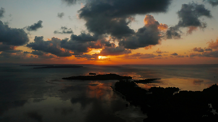 포토 JPG 해외이미지 아시아 파도 바다 여행 오렌지 자연 하늘 표면 휴가 사람없음 야외 물 빛 컬러풀 햇빛 태양 뷰티 반사 노란색 일출 침묵 황혼 일몰 새벽 만 황금 저녁 장면 스카이라인 조감도 수평선 해외포토 자연요소 나라 컬러 과일 노을 소리 야간 생태계 파일형식 이미지허브