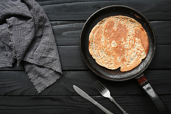 포토 JPG 해외이미지 전통 접시 음식 백그라운드 재료 탁자 요리 사람없음 목재 케이크 주방 계란 검은색 식사 빵집 우유 튀김 흰색 시골 신선 프라이팬 사발 맛 아침식사 설탕 밀 굽기 준비 날것 반죽 만들기 밀가루 소금 레시피 버터 성분 노른자 팬케이크 러시아인 이스트 페스츄리 핸드메이드 해외포토 서양인 나무 식기 빵 컬러 가구 컨셉 모션 주방용품 디저트 유제품 곡류 상점 알 사기그릇 가루 구이 파일형식 이미지허브