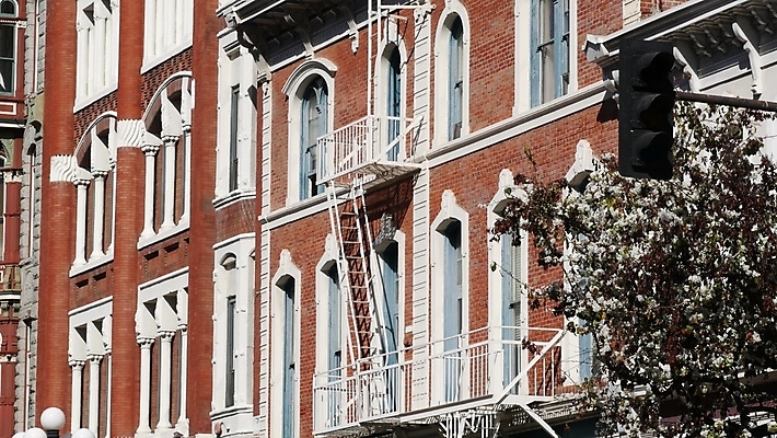 포토 JPG 해외이미지 전통 상징 건축양식 사다리 창문 부동산 벽돌 아파트 주택 건설업 안전 사람없음 야외 건물 계단 고층빌딩 미국 도시 역사 구출 재산 클래식 뉴욕 캘리포니아 구식 구역 대피 철강 방식 해외포토 건축물 건축 산업 컨셉 북아메리카 빌딩 금융 도구 도움 파일형식 이미지허브